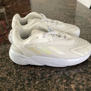 Adidas  Ozelia White sneakers kids 12